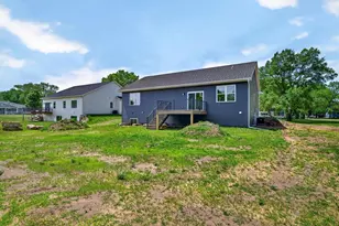 2004 W 4th Ave, Brodhead, WI 53520 - Photo 43