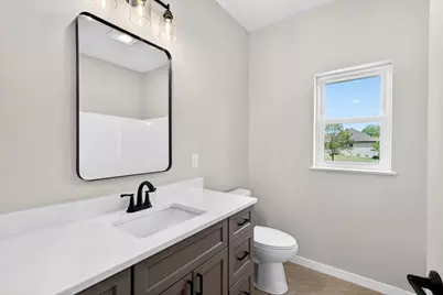 2004 W 4th Avenue, Brodhead, WI 53520 - Photo 17