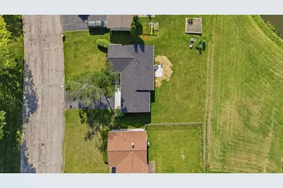 318 Eilbes Avenue, Beaver Dam, WI 53916 - Photo 33