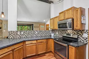 438 Fur Ct, Wisconsin Dells, WI 53965 - Photo 11
