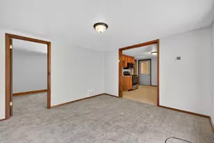 972 Philhower Rd, Beloit, WI 53511 - Photo 9