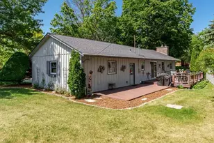 807 E Holiday Dr, Beloit, WI 53511 - Photo 43