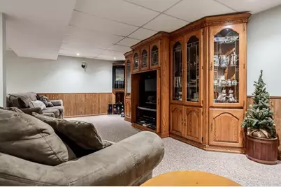 807 E Holiday Drive, Beloit, WI 53511 - Photo 41