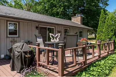 807 E Holiday Drive, Beloit, WI 53511 - Photo 47