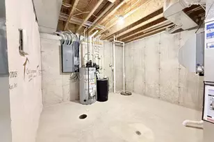 Unit 7 1 Bellflower Dr, DeForest, WI 53532 - Photo 27