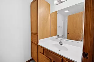 6720 Fairhaven Rd, Madison, WI 53719 - Photo 17