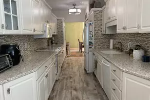 1605 Golf Glen, Madison, WI 53704 - Photo 5