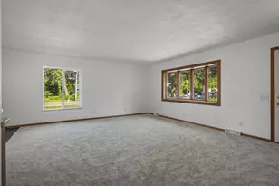 207 S Rutland Ave, Brooklyn, WI 53521 - Photo 13
