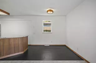 207 S Rutland Ave, Brooklyn, WI 53521 - Photo 15