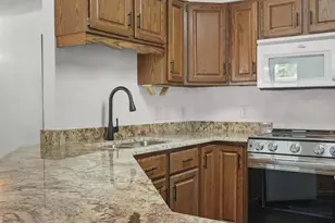 207 S Rutland Ave, Brooklyn, WI 53521 - Photo 21