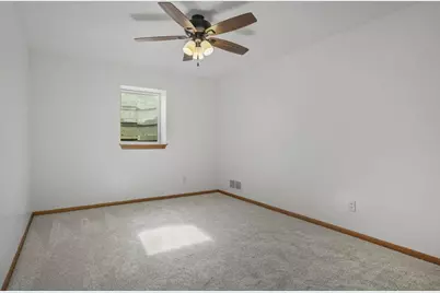 207 S Rutland Avenue, Brooklyn, WI 53521 - Photo 43
