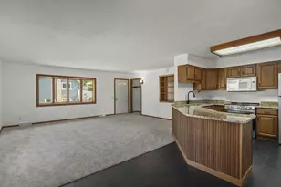 207 S Rutland Ave, Brooklyn, WI 53521 - Photo 17