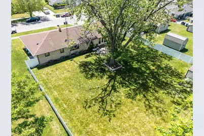 2020 Bond Place, Janesville, WI 53548 - Photo 9
