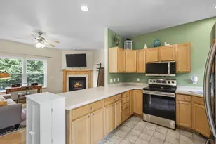 1906 Northwestern Ave, Madison, WI 53704 - Photo 9