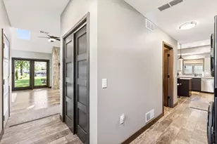 2830 Tomahawk Ct, Middleton, WI 53562 - Photo 17