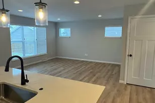 528 Redan Dr, Madison, WI 53593 - Photo 7