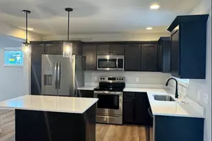 6555 Prairie Wood Dr, Mcfarland, WI 53558 - Photo 3