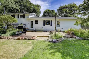 242 Sunset Rd, Columbus, WI 53925 - Photo 7