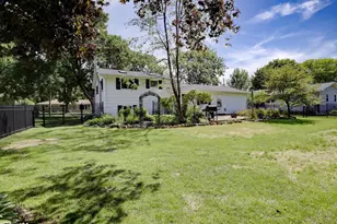 242 Sunset Rd, Columbus, WI 53925 - Photo 5