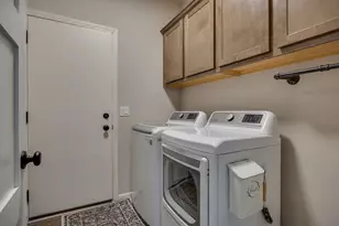 6111 Ragan St, Madison, WI 53718 - Photo 15