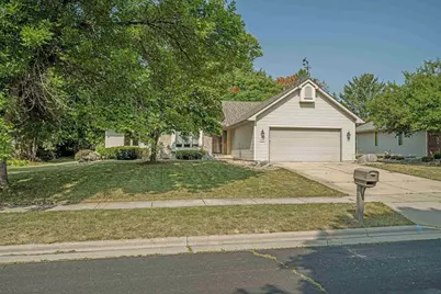 5602 Chestnut Lane, Mcfarland, WI 53558 - Photo 1