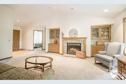 5602 Chestnut Lane, Mcfarland, WI 53558 - Photo 5