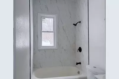 2611 N 33rd Street, Milwaukee, WI 53210 - Photo 9