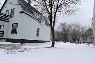 2611 N 33rd St, Milwaukee, WI 53210 - Photo 15
