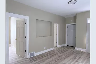 2611 N 33rd Street, Milwaukee, WI 53210 - Photo 3