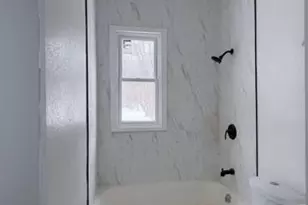 2611 N 33rd St, Milwaukee, WI 53210 - Photo 9