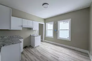 2611 N 33rd St, Milwaukee, WI 53210 - Photo 7