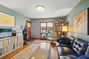 1329 N Sherman Ave, Madison, WI 53704 - Photo 7