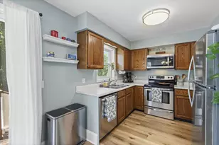 621 7 Nations Dr, Madison, WI 53713 - Photo 13