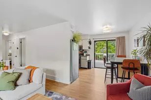 2710 Golden Gate Way, Madison, WI 53713 - Photo 5