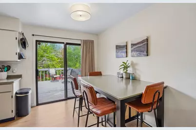 2710 Golden Gate Way, Madison, WI 53713 - Photo 5