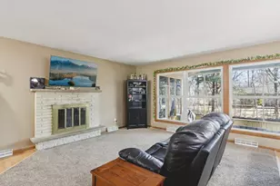 2229 Westbrook Ln, Madison, WI 53711 - Photo 7