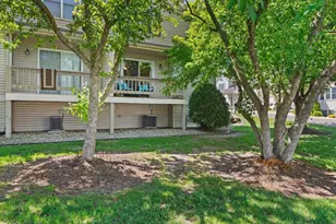 3236 Stonecreek Dr, Madison, WI 53719 - Photo 25