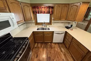 3259 Thames Ln, Janesville, WI 53546 - Photo 11
