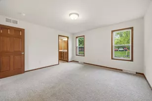 390 Meadow Ln, Columbus, WI 53925 - Photo 35
