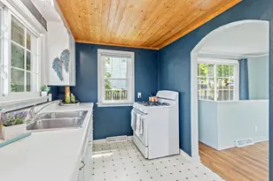 4711 Camden Rd, Madison, WI 53716 - Photo 7