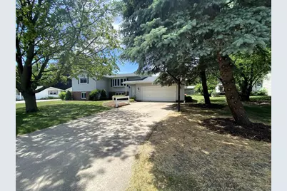 210 Avalon Road, Columbus, WI 53925 - Photo 3