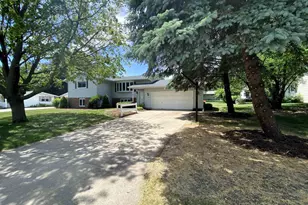 210 Avalon Rd, Columbus, WI 53925 - Photo 3