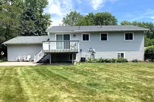 210 Avalon Rd, Columbus, WI 53925 - Photo 11