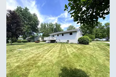 210 Avalon Road, Columbus, WI 53925 - Photo 9