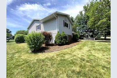 210 Avalon Road, Columbus, WI 53925 - Photo 7