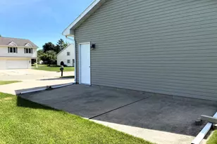 355 Sturges St, Columbus, WI 53925 - Photo 11