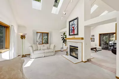 1 White Oaks Lane, Madison, WI 53711 - Photo 5