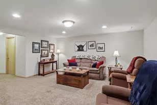 501 Pine Lawn Pkwy, Verona, WI 53593 - Photo 33