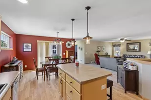 501 Pine Lawn Pkwy, Verona, WI 53593 - Photo 11