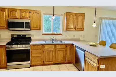 1505 Dayflower Drive, Madison, WI 53719 - Photo 11